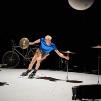 Julian Vogel – Ceramic Circus
