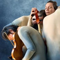 Musiktheater «Protest of the Physical» – collective lovemusic